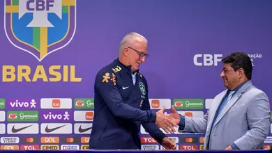 Emocionado, Dorival abre o cora&ccedil;&atilde;o e promete devolver Sele&ccedil;&atilde;o ao povo em apresenta&ccedil;&atilde;o na CBF