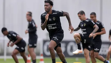 A caminho do Santos, Gil se despede do Corinthians no &uacute;ltimo dia de contrato: &lsquo;Foi minha segunda casa&rsquo;