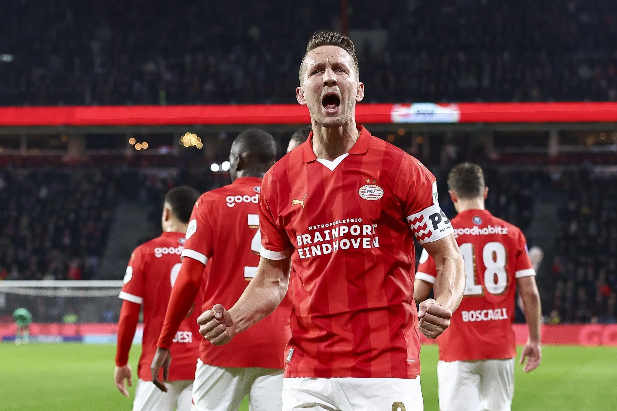 &lsquo;Sou a minha melhor vers&atilde;o&rsquo;: no PSV, Luuk de Jong recha&ccedil;a r&oacute;tulo de flopado na Premier League