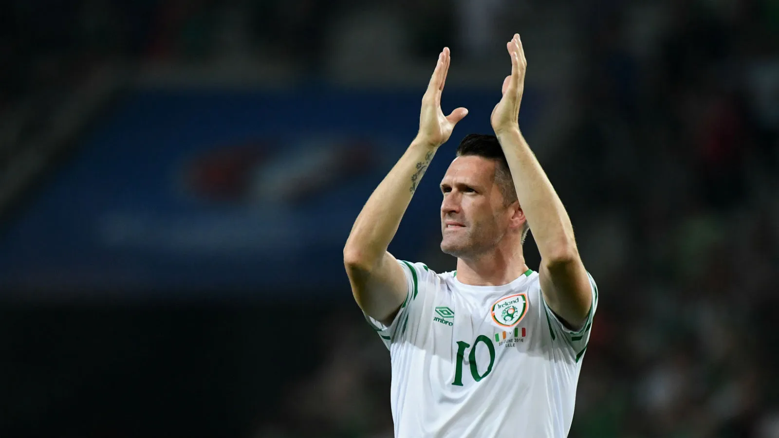 Robbie Keane anuncia a data do adeus para sua grande trajet&oacute;ria com a sele&ccedil;&atilde;o da Irlanda