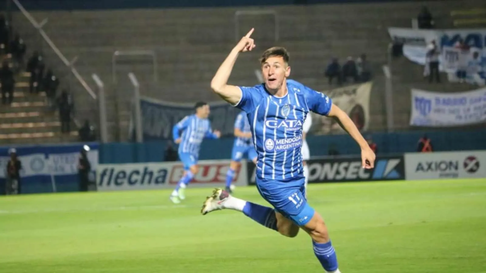 Olhar sul-americano: conhe&ccedil;a Tadeo Allende, a vers&aacute;til estrela de Mendoza