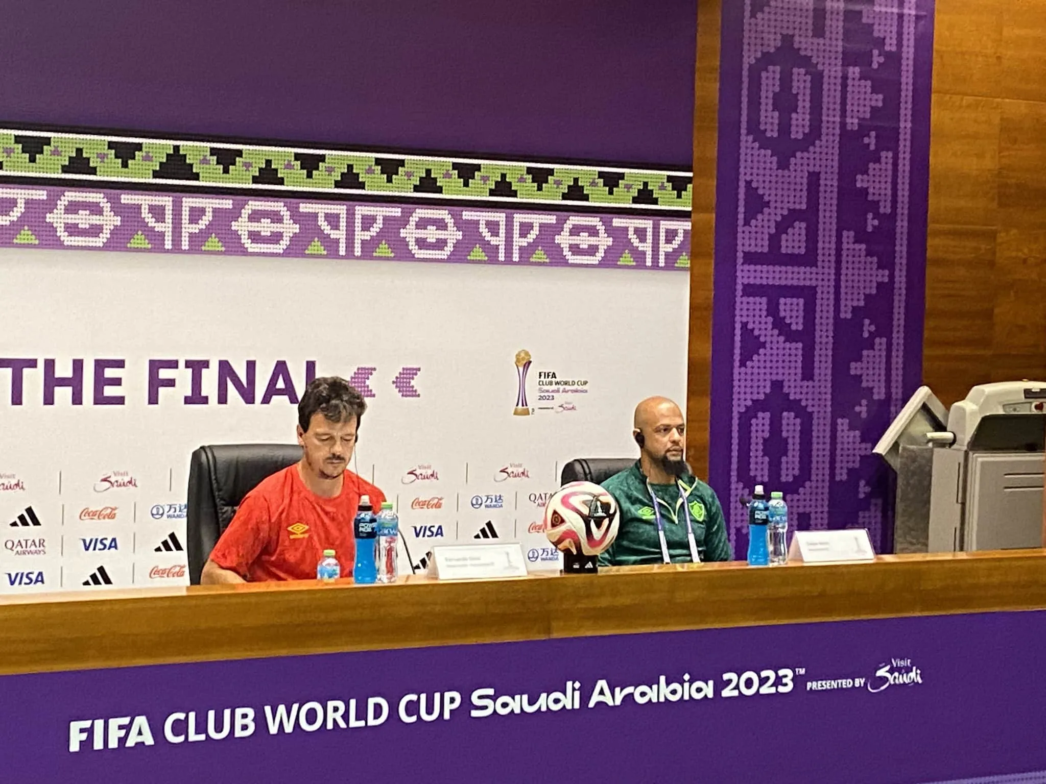 Aposentados? Diniz, Felipe Melo e at&eacute; Walker rebatem imprensa inglesa