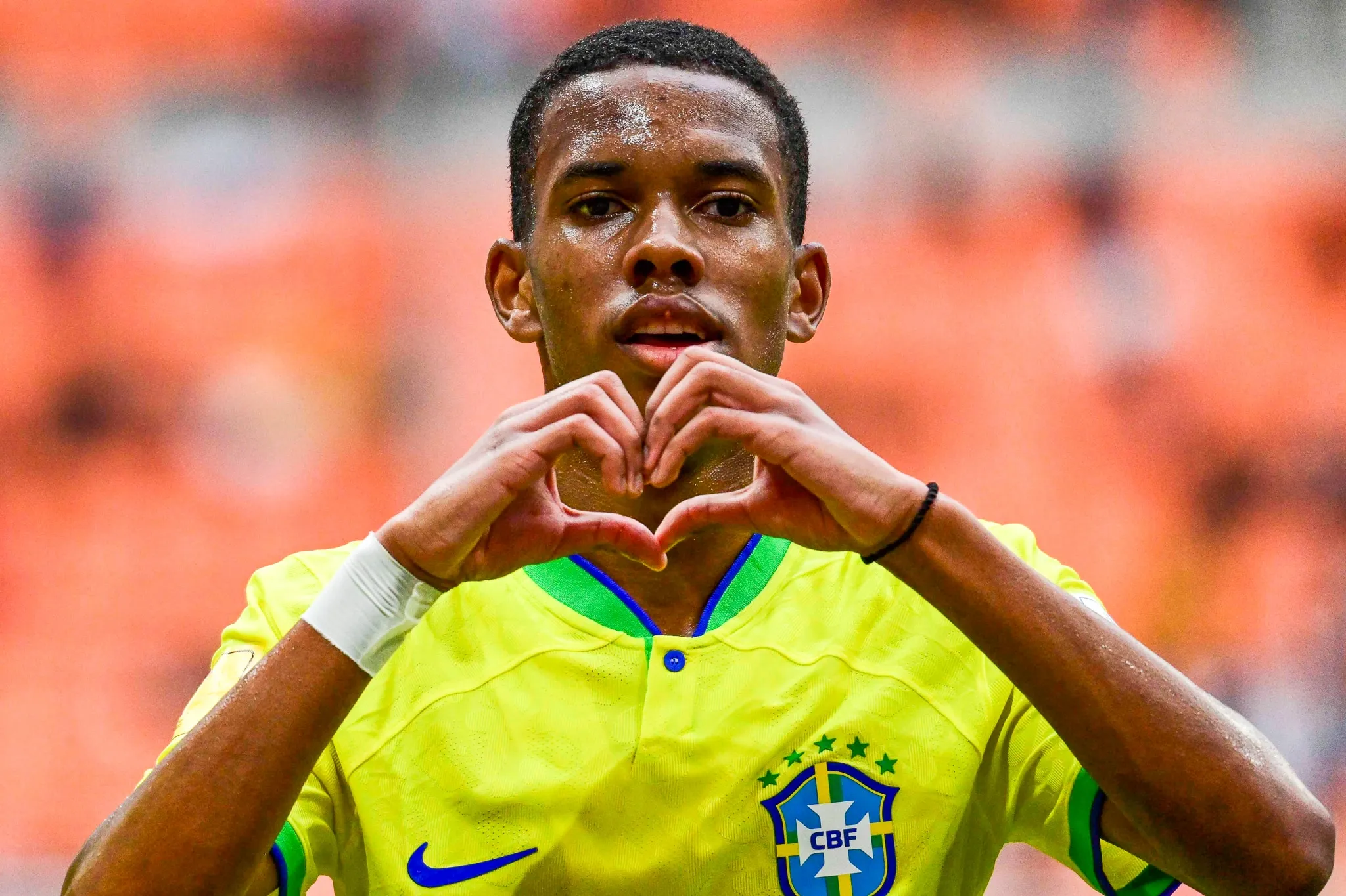 Messinho, do Palmeiras, pode ir ao Chelsea gra&ccedil;as a Yamal, do Barcelona