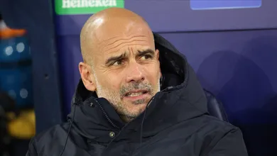 Guardiola &lsquo;perde a m&atilde;o&rsquo; em escala&ccedil;&atilde;o e ajuda em rara derrota do Manchester City