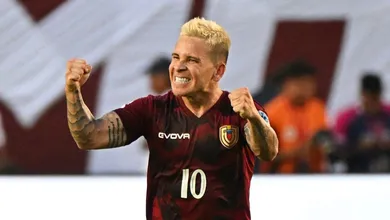 Soteldo d&aacute; show, Venezuela atropela Chile e se consolida como surpresa das Eliminat&oacute;rias