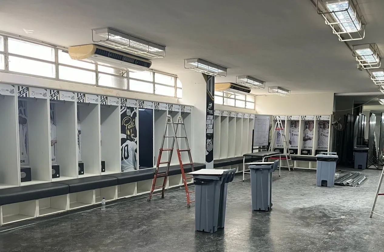 Santos est&aacute; perto de terminar parte da moderniza&ccedil;&atilde;o em vesti&aacute;rio; veja imagens exclusivas