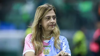 Chegou a hora de a Crefisa abrir m&atilde;o da exclusividade de patroc&iacute;nio, se o Palmeiras n&atilde;o quiser ficar para tr&aacute;s