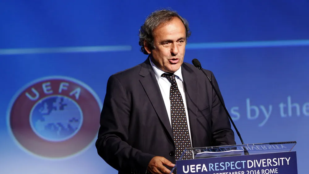 Platini e a cara de pau ao falar da Copa 2022 e da oposi&ccedil;&atilde;o a Blatter