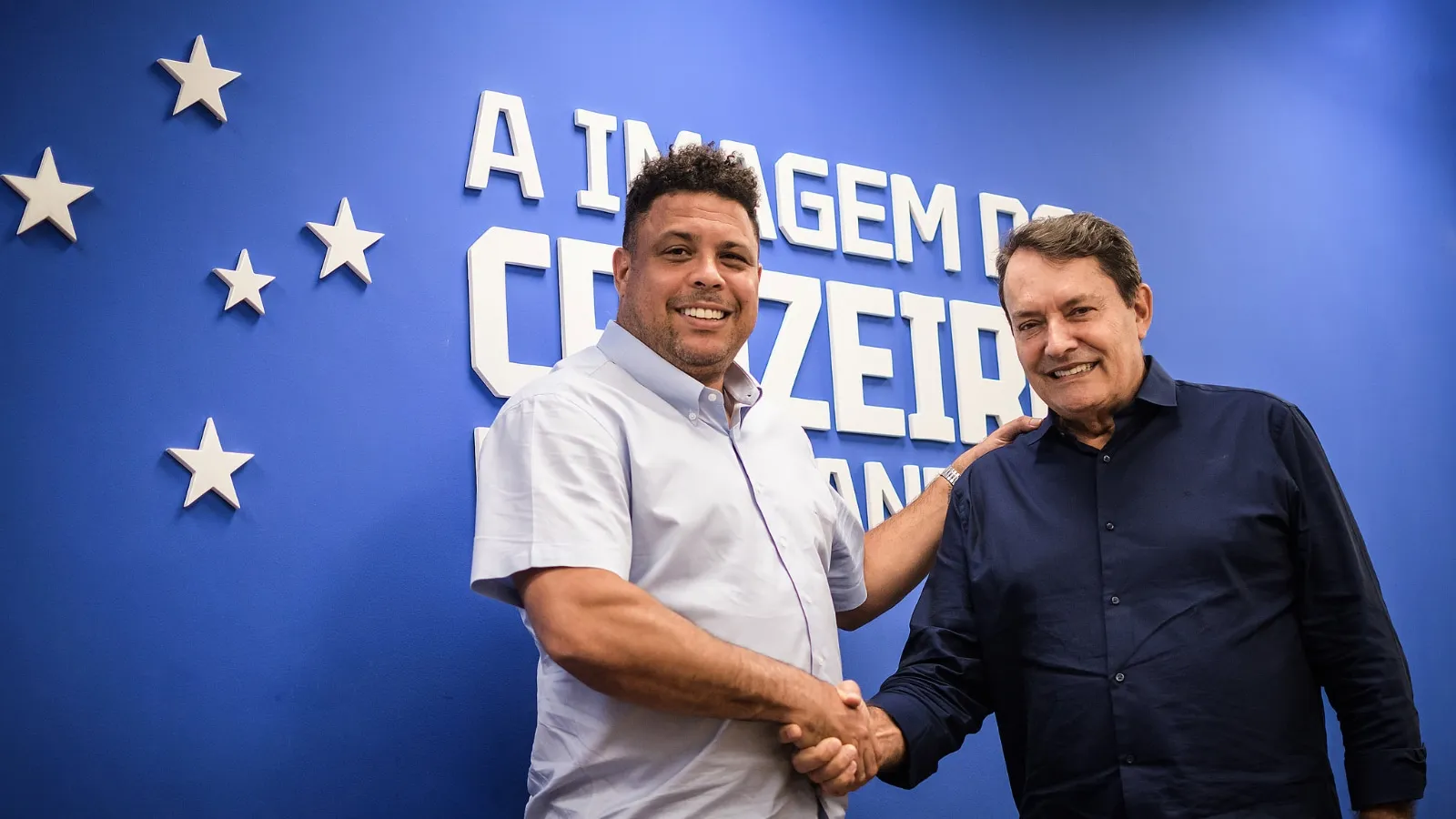 Ronaldo e Pedro Louren&ccedil;o prometem manter rela&ccedil;&otilde;es pr&oacute;ximas em prol do futuro do Cruzeiro