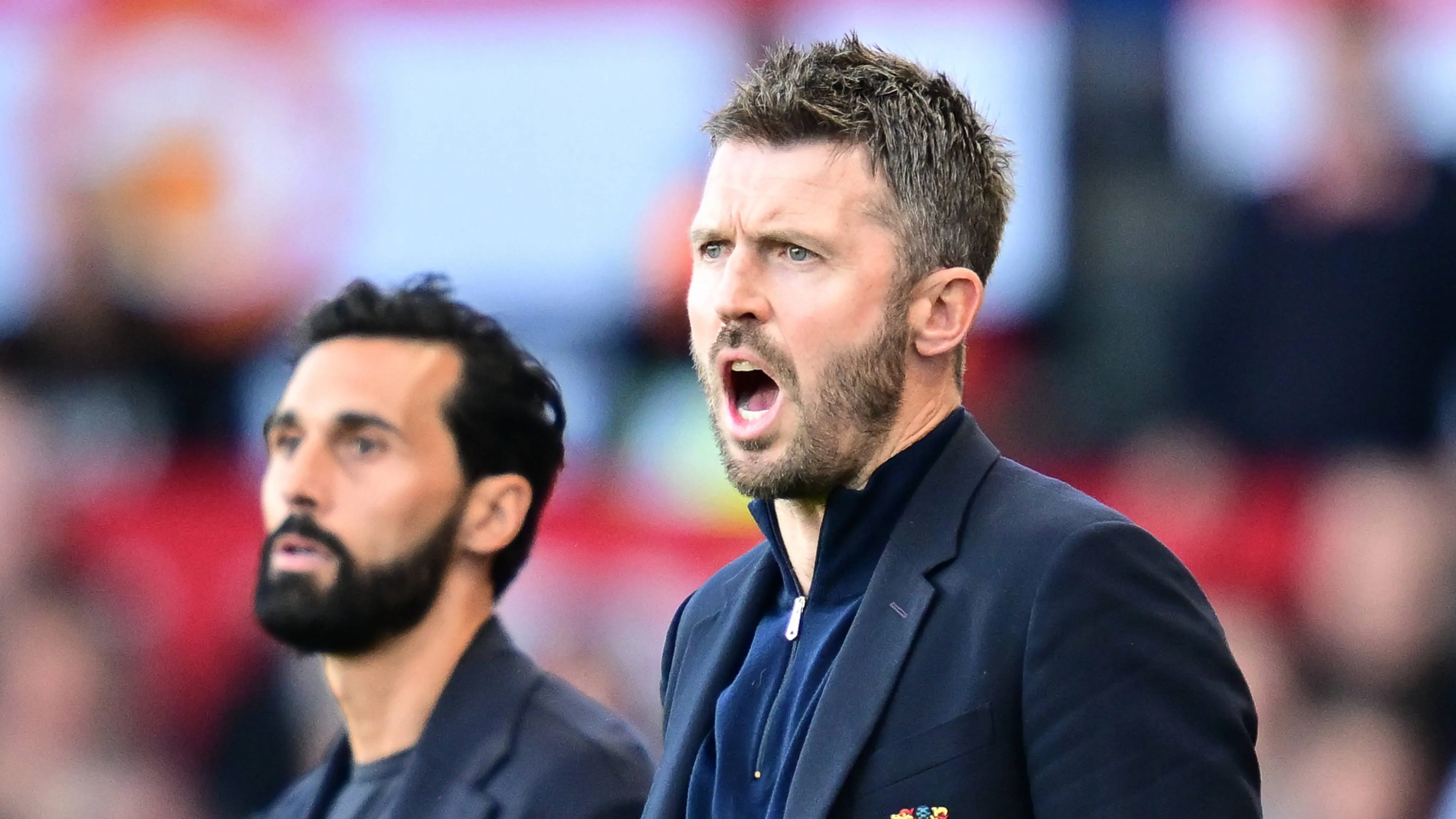 T&eacute;cnicos Arbeloa e Carrick durante Fulham x Manchester United