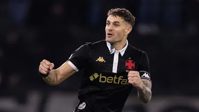 Fluminense e Vegetti divergem em vers&otilde;es sobre suposta oferta pelo atacante do Vasco