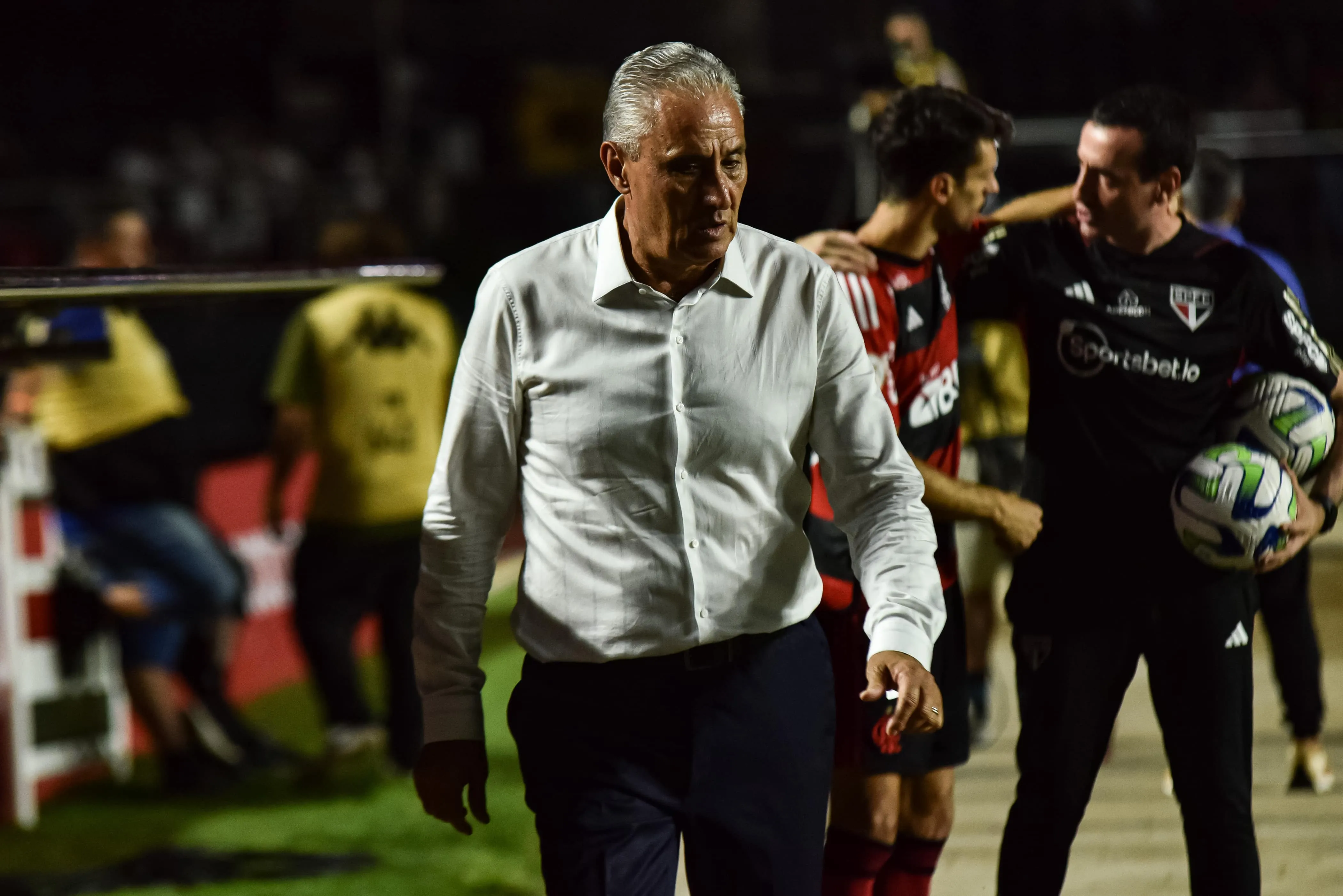 Tite se frustra com atua&ccedil;&atilde;o do Flamengo, mas quer otimismo em volta por cima para 2024