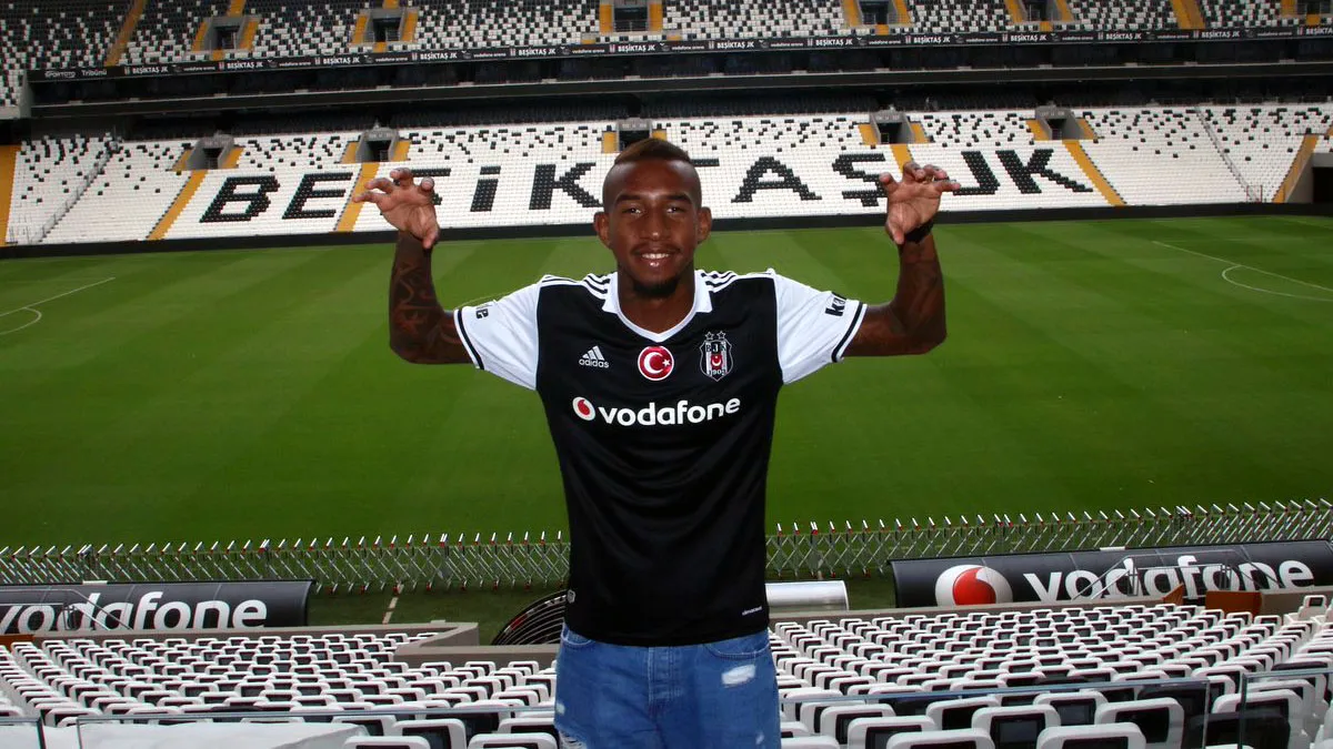 Anderson Talisca chegou ao Besiktas para tentar recuperar a boa fase 