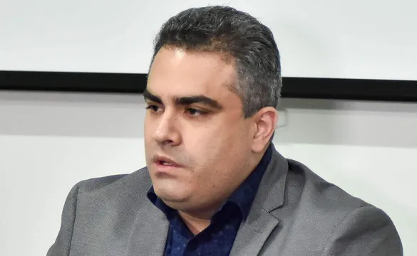 Por que o ex-presidente Orlando Rollo esteve reunido com atuais dirigentes do Santos?
