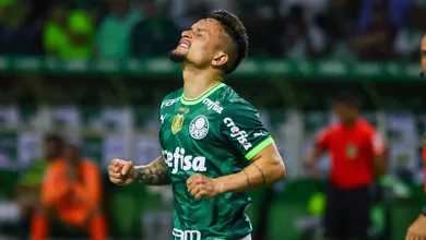 Artur deve deixar o Palmeiras, que j&aacute; corre por substituto; veja quem pode vir