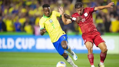 Vini Jr. cita o gramado, mas fato &eacute; que ele n&atilde;o faz por merecer titularidade na Sele&ccedil;&atilde;o