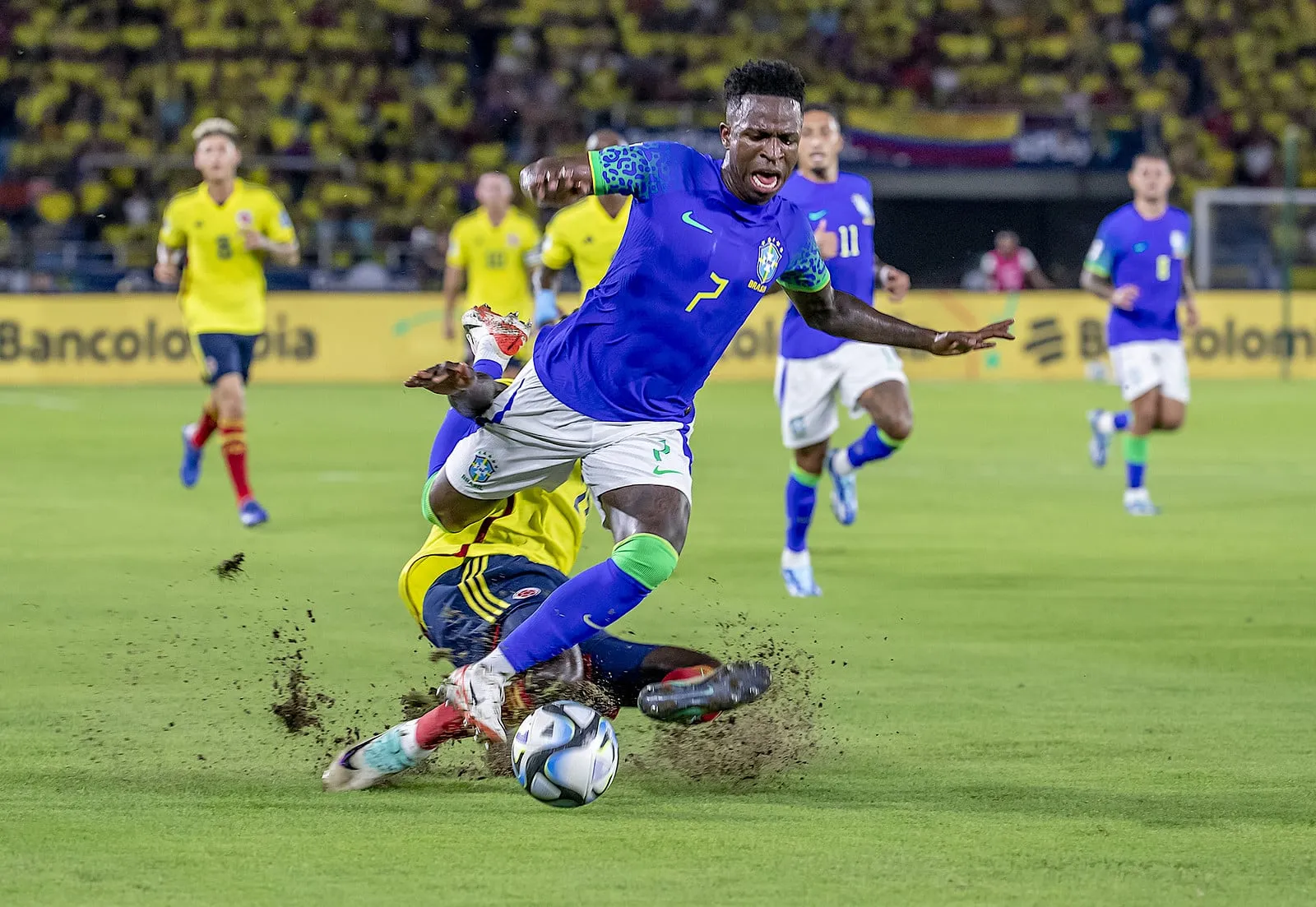 Sem otimismo: Vini Jr pode engrossar lista de desfalques do Brasil contra a Argentina