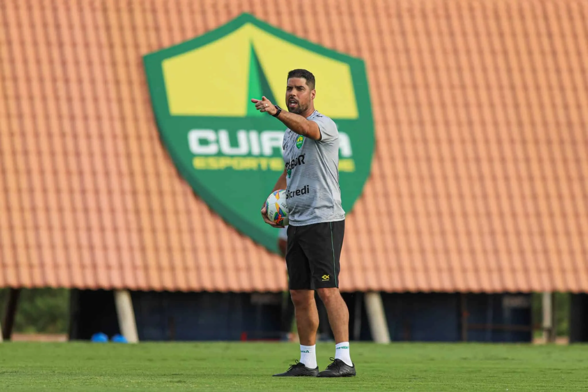 Assim que assumir o Corinthians, Ant&oacute;nio Oliveira ter&aacute; pelo menos tr&ecirc;s desafios certos pela frente
