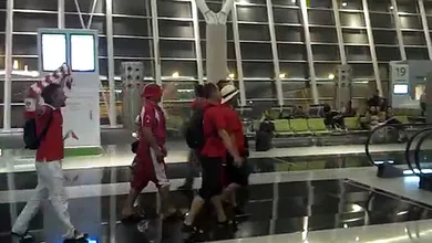 Su&iacute;&ccedil;os transformam Aeroporto de Bras&iacute;lia em arquibancada ap&oacute;s vit&oacute;ria
