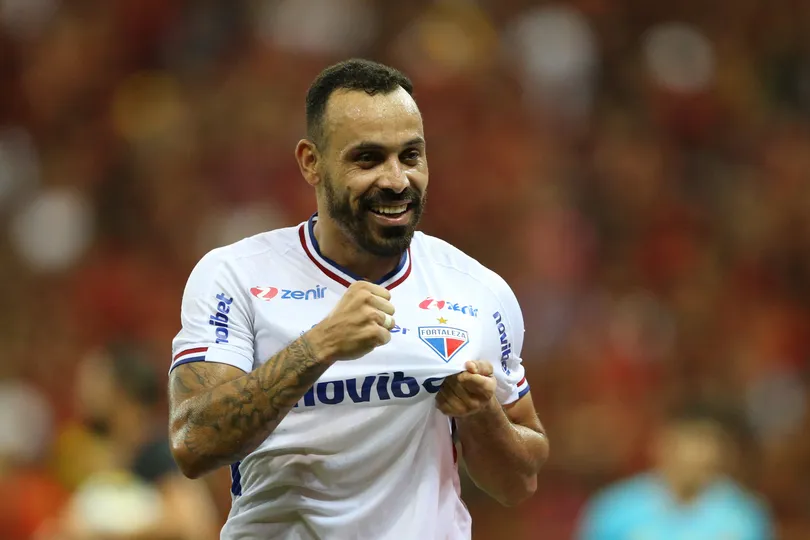 Foto: (IconSport) - Mois&eacute;s &eacute; o destaque do Fortaleza para a final da Copa do Nordeste