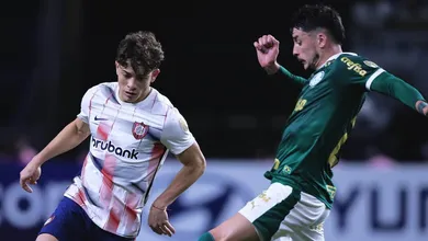 Palmeiras se aproxima de Giay em movimento mais ousado de sua reformula&ccedil;&atilde;o