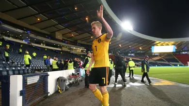 De Bruyne desfilou o seu talento na goleada contra a Esc&oacute;cia, com tr&ecirc;s assist&ecirc;ncias e um gol