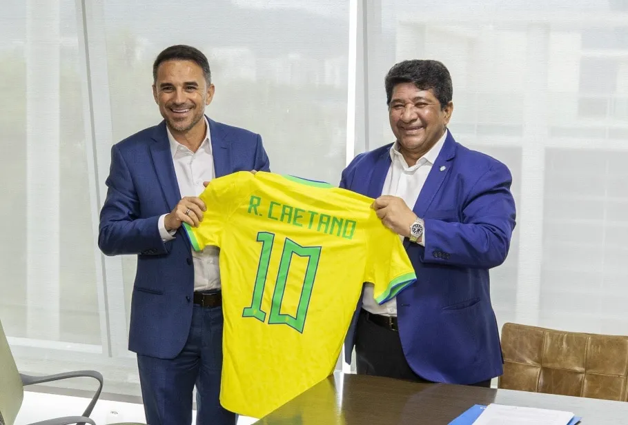 Diretor aponta fator do hexa do futsal que deveria ser exemplo para Sele&ccedil;&atilde;o de Dorival