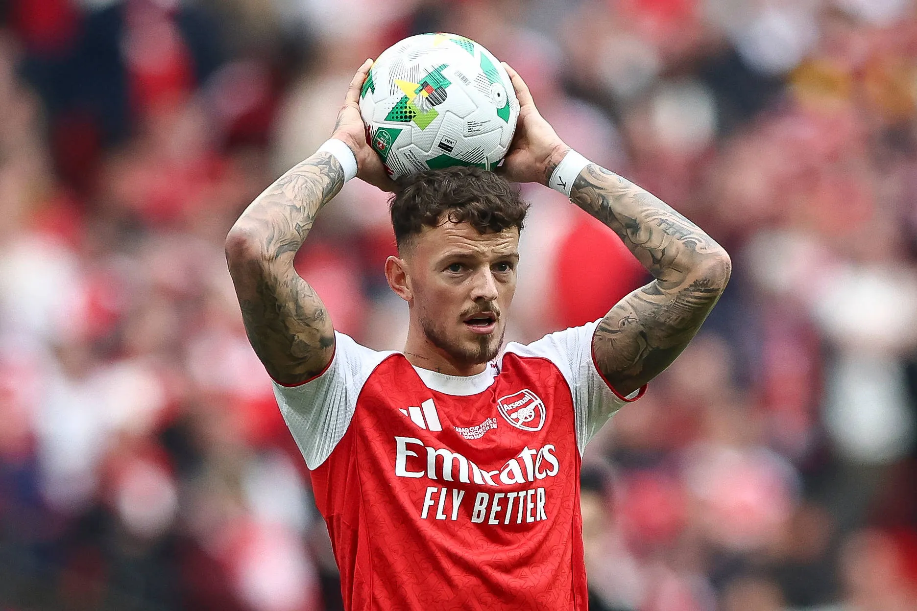 Ben White em a&ccedil;&atilde;o pelo Arsenal 