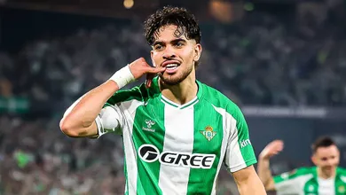 Como companheiro de Antony no Betis pode render R$ 70 milh&otilde;es ao Barcelona?