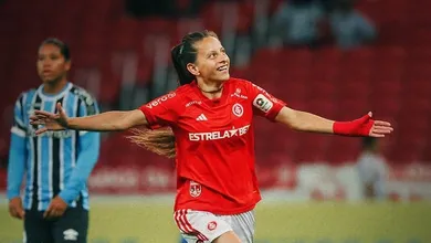Com autoridade, Internacional vence Gr&ecirc;mio e abre vantagem na final do Gauch&atilde;o Feminino
