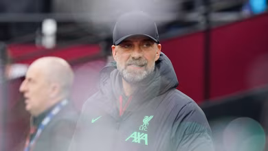 Empate p&eacute;ssimo fica em 2&ordm; plano para um Liverpool que v&ecirc; Klopp e Salah brigarem