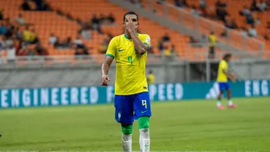 Kau&atilde; Elias, do Fluminense, vai de pouco espa&ccedil;o a brilho no Mundial sub-17 e queridinho dos europeus