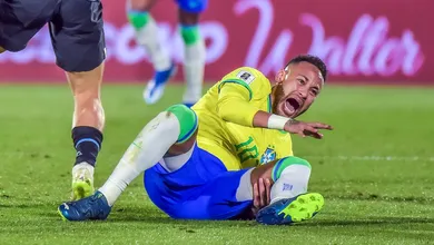 No ano em que ultrapassou Pel&eacute;, Neymar vive drama que amea&ccedil;a at&eacute; seu futuro&nbsp;na&nbsp;Sele&ccedil;&atilde;o