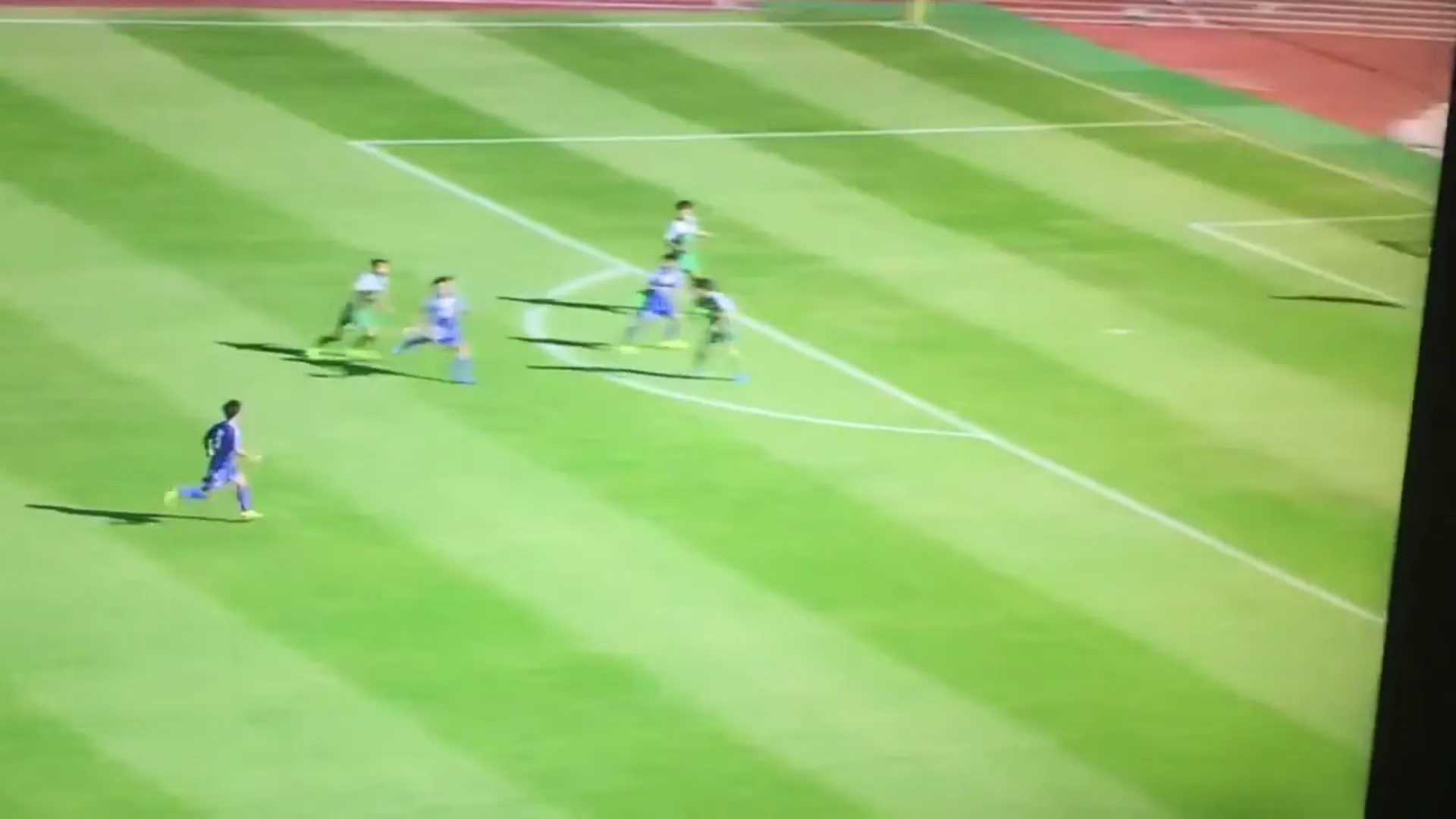 Tsubasa existe, e este gol insano em um campeonato estudantil no Jap&atilde;o prova isso