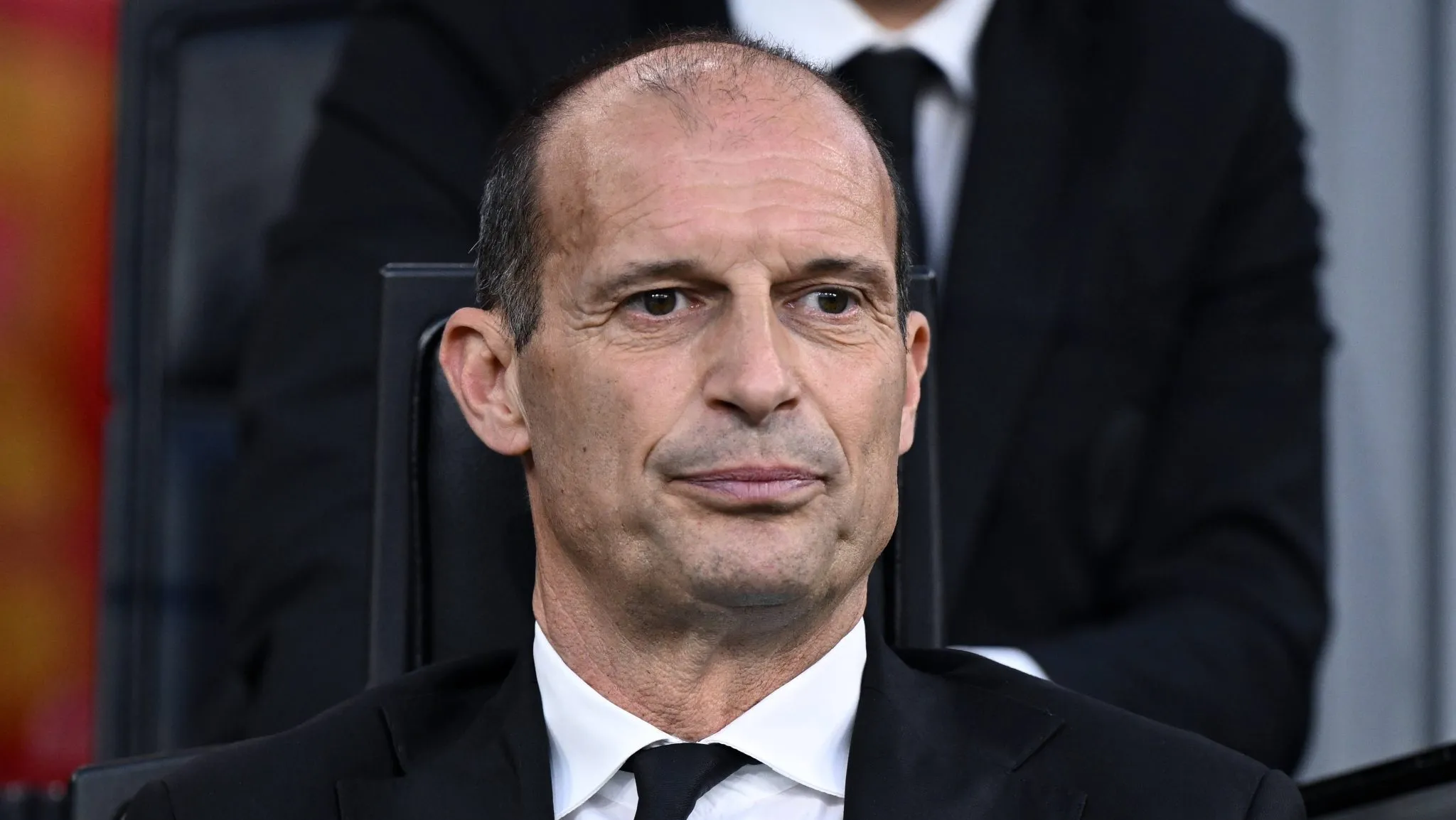 Milan faz contato com t&eacute;cnico que n&atilde;o deixou saudade na Premier League para suceder Allegri