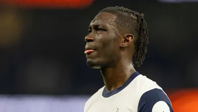 &lsquo;P&acirc;nico, depress&atilde;o, paranoia&rsquo;: Volante do Tottenham desabafa ap&oacute;s ser flagrado com droga ilegal