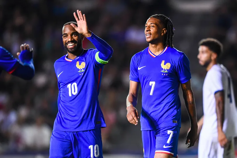 Olise e Lacazette em a&ccedil;&atilde;o pela sele&ccedil;&atilde;o ol&iacute;mpica da Fran&ccedil;a