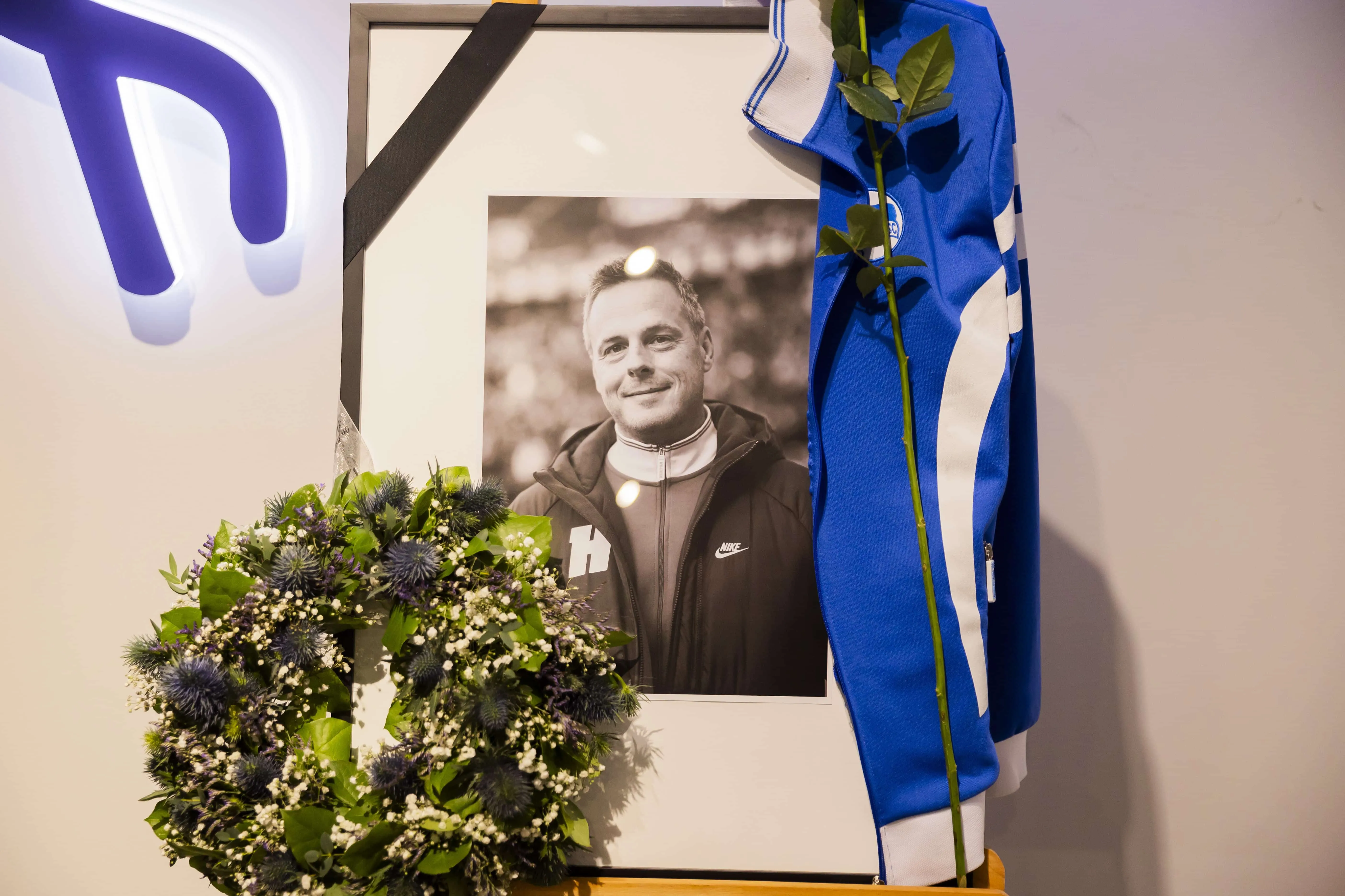 Presidente do Hertha Berlim, primeiro ultra a ocupar o cargo na Alemanha, morre aos 43 anos