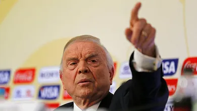Bom Senso bate forte, mas precisa ficar atento a cobran&ccedil;as