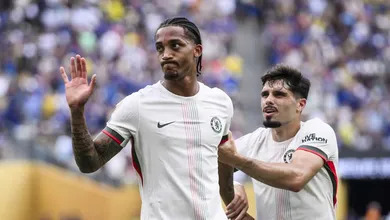 Roteiro cruel e cobertor curto do Fluminense decretam fim do sonho contra o Chelsea