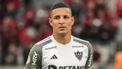 Guilherme Arana renova com o Atl&eacute;tico-MG, o clube que o fez &lsquo;voltar a gostar de jogar futebol&rsquo;