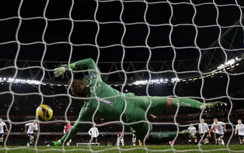 Em jogo emocionante, Arsenal e Fulham empatam no Emirates