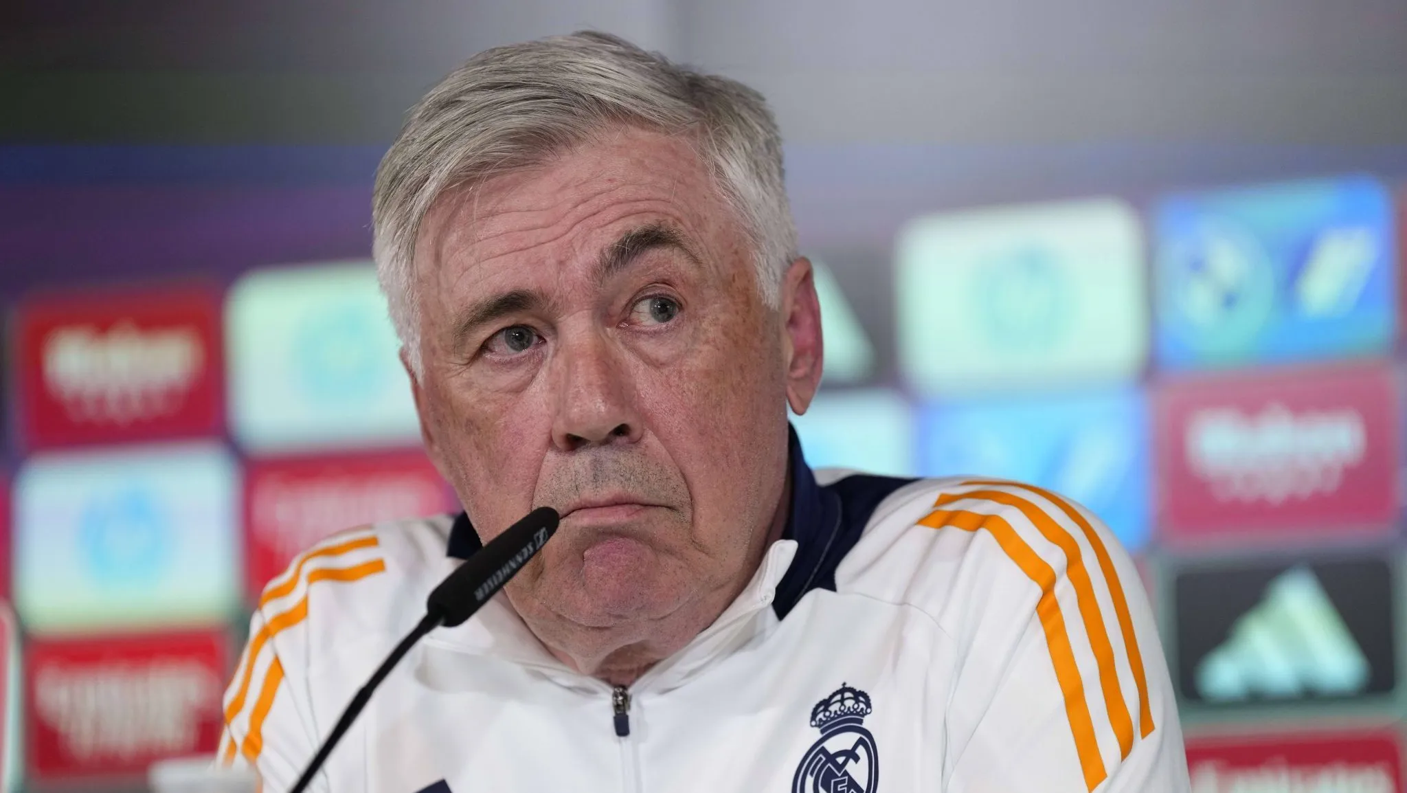 &lsquo;Completa besteira&rsquo;: Ancelotti desmente rumor no Real Madrid e avalia Mourinho como t&eacute;cnico