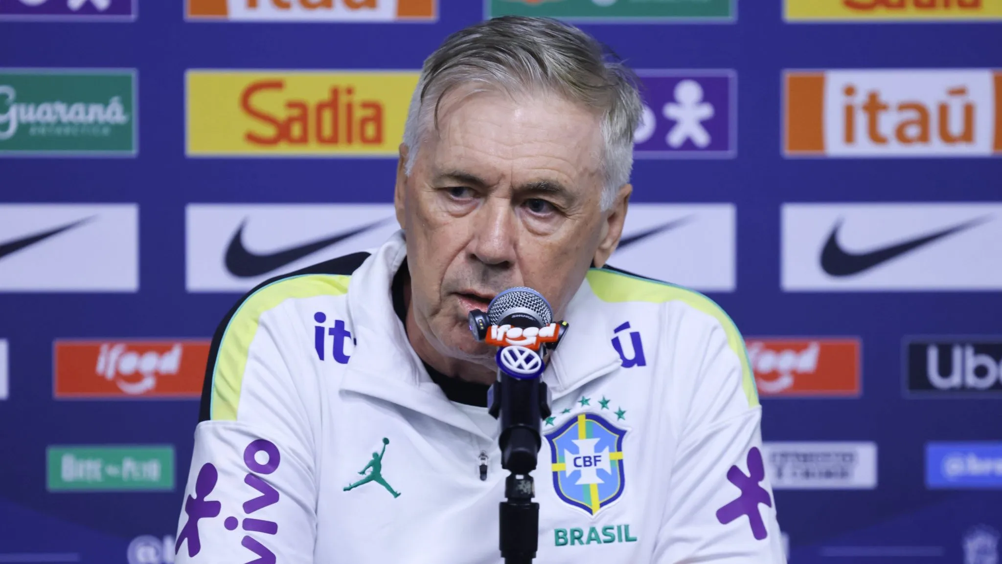 &lsquo;Estou muito preocupado&rsquo;: Ancelotti revela seu maior medo no Brasil antes da Copa do Mundo
