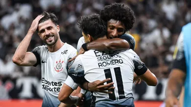 T&eacute;cnico da Holanda foi ver Depay no Corinthians, mas conheceu Romero e Guarani