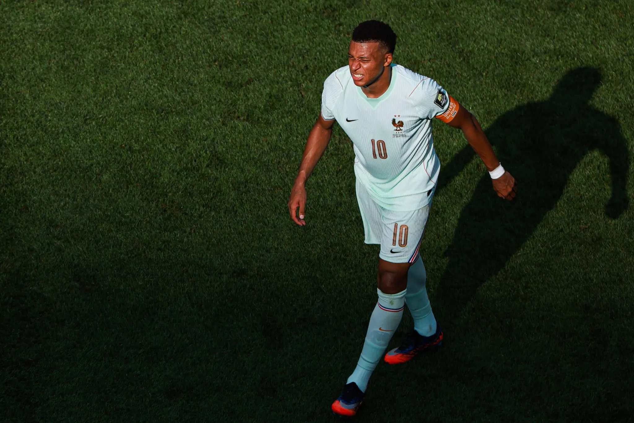 Mbapp&eacute; em a&ccedil;&atilde;o pela sele&ccedil;&atilde;o francesa
