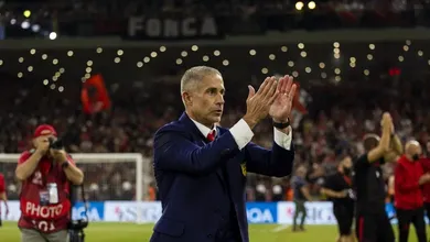 M&iacute;stica de Sylvinho segue intacta, e Alb&acirc;nia encaminha classifica&ccedil;&atilde;o para a Eurocopa