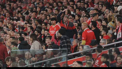 Futebol europeu registra mais um (grave) caso de viol&ecirc;ncia &ndash; e desta vez, dentro do est&aacute;dio