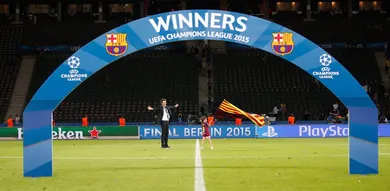 O futebol espanhol se uniu para consolar Luis Enrique, ap&oacute;s a perda de sua filha de nove anos