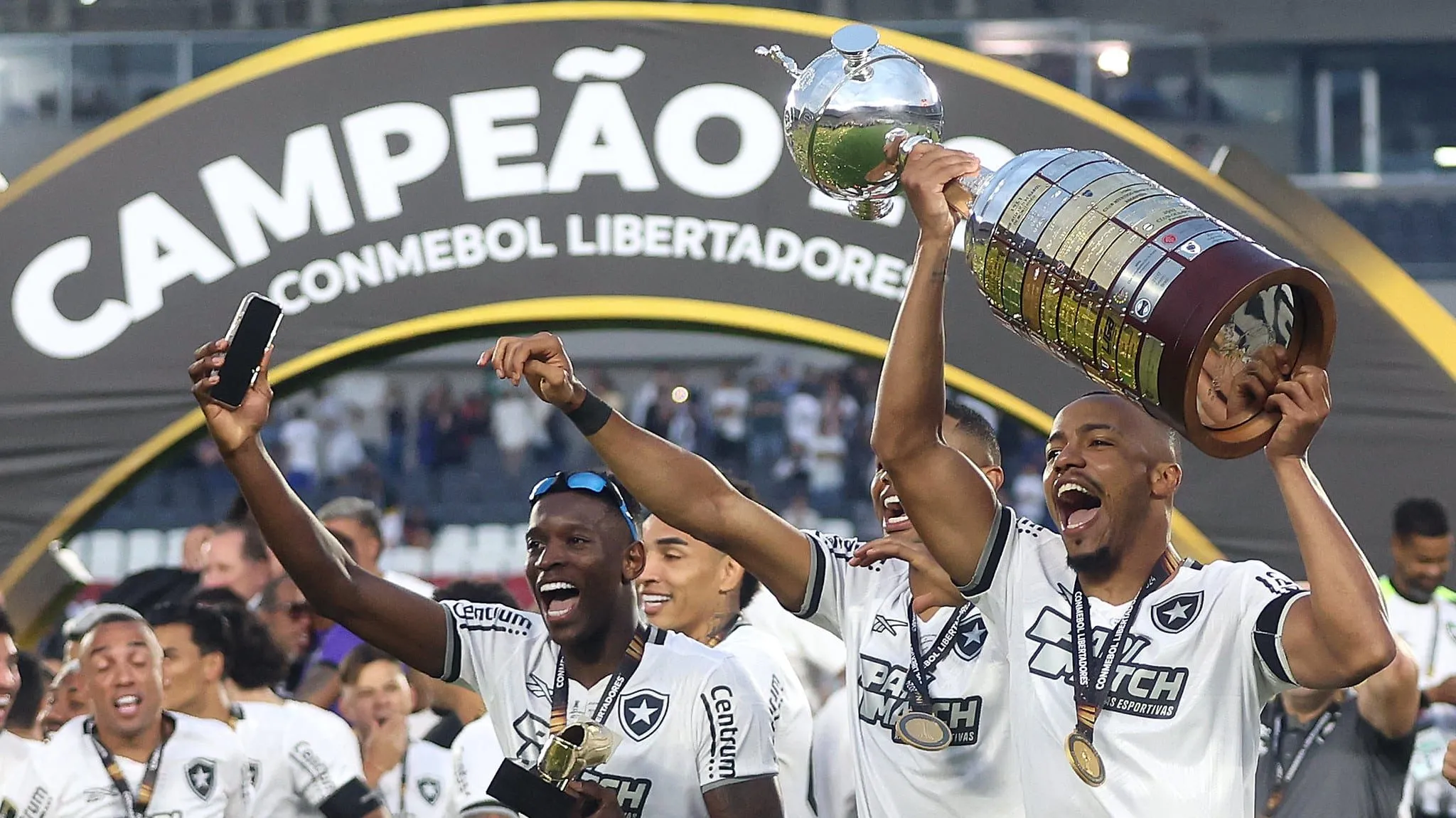 Conmebol tem planos de fazer final da Libertadores fora da Am&eacute;rica do Sul